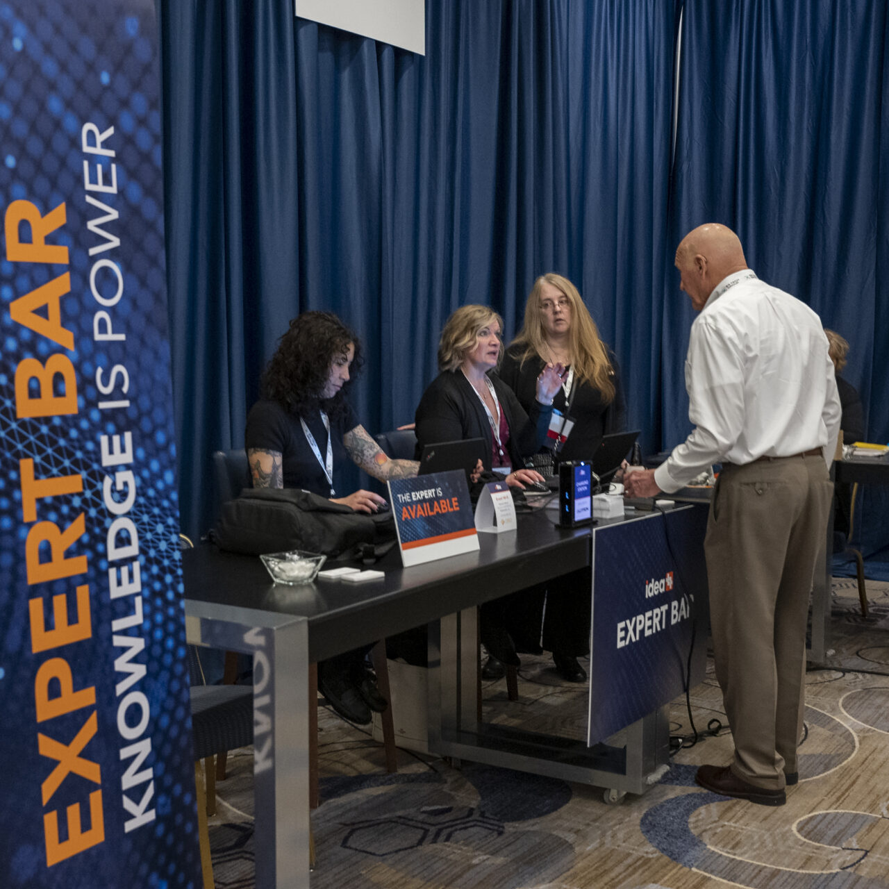 Photo of IDEA Expert Bar