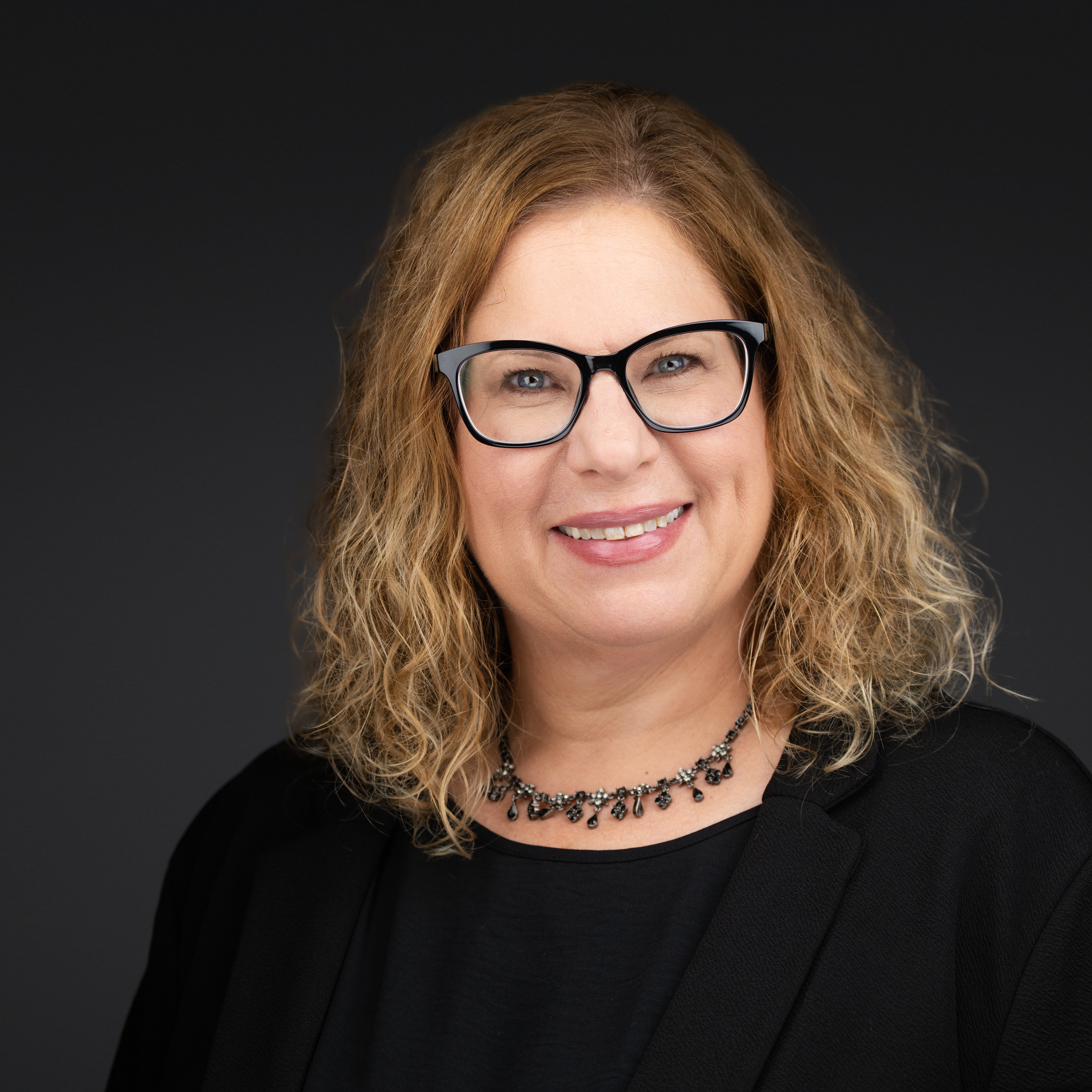 Angela Baraks_Headshot_2026