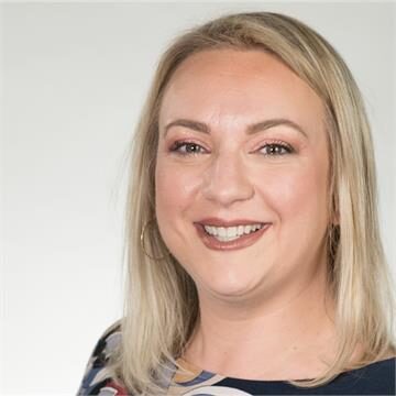 Johna Aro speaker headshot
